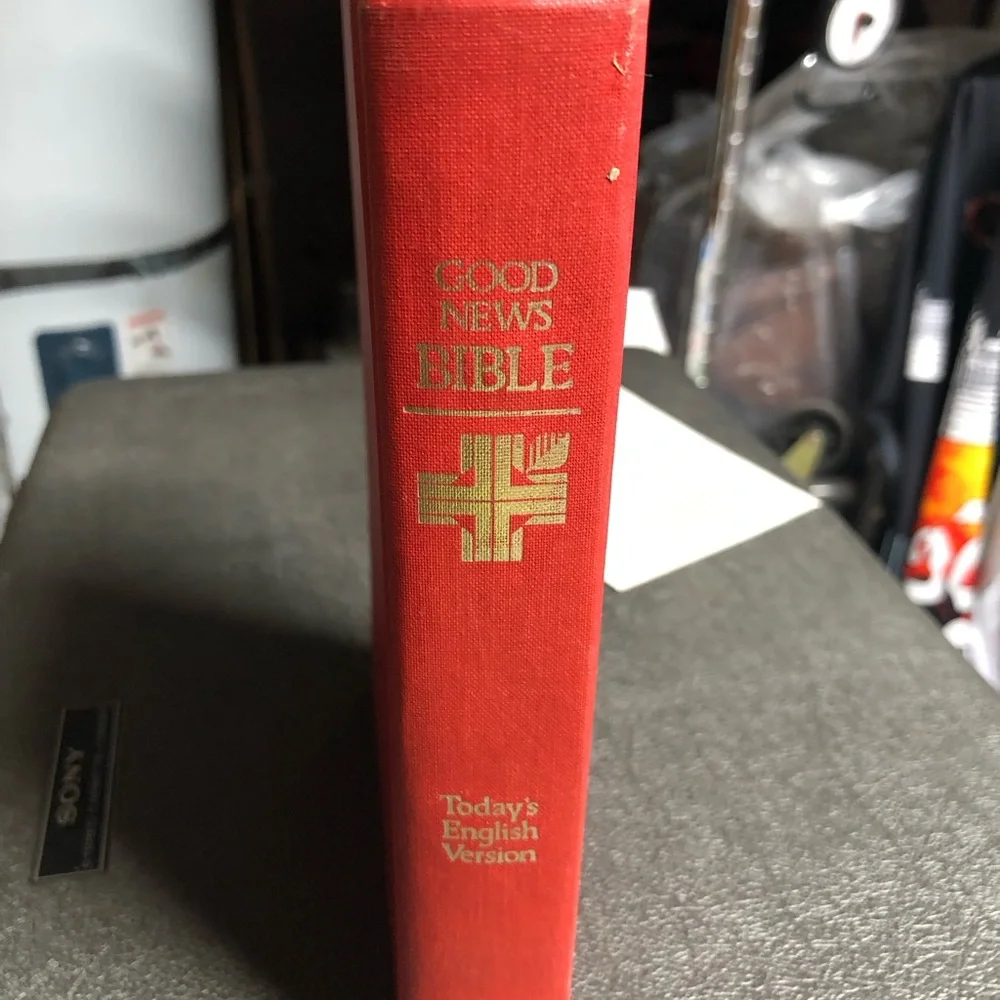 Good News Bible Today’s English Version Hardcover - Red
